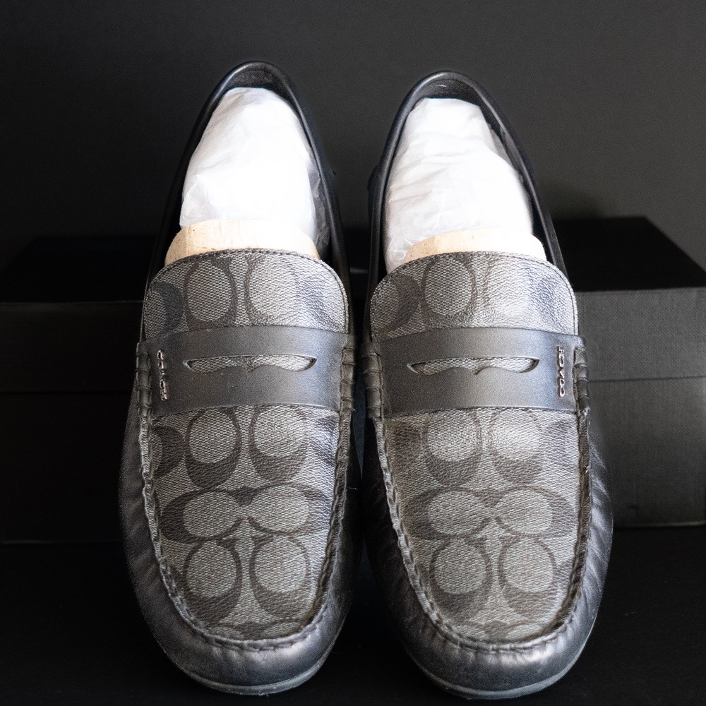 COACH MEN’S SIGNATURE C BLACK & CHARCOAL LOAFERS SHOES